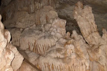Aslanlı Mağarası - Kuşadası’nda Doğa Keşfi