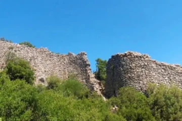 Fındıklı Kalesi – Kuşadası Gezi Rehberi